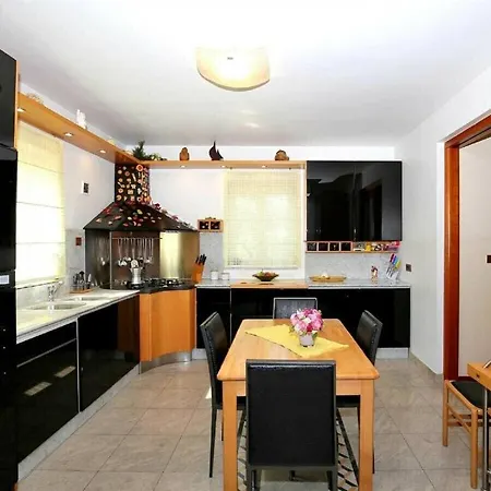 Vila Magnificent Clara With Big Pool Zadar