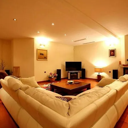 Vila Magnificent Clara With Big Pool *